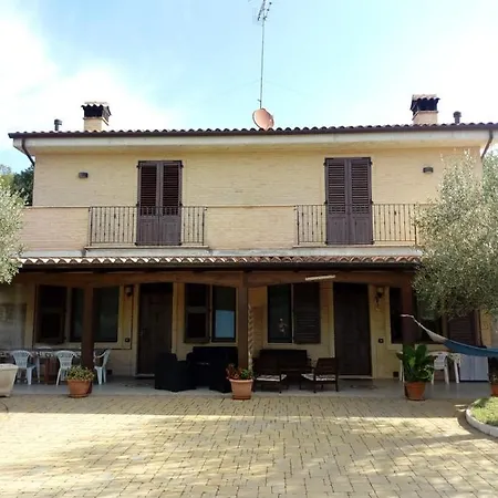 Le Fonti Villa Civitanova Alta